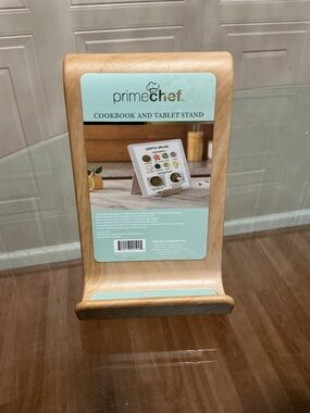 Prime Chef  Mobile Phone Tablet Cookbook Plastic Holder, New, FAUX WOOD FINISH